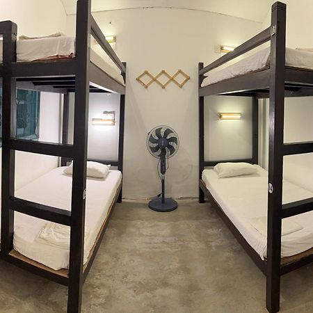 Bunk 15 Hiriketiya Hostel ดิคเวลลา ภายนอก รูปภาพ