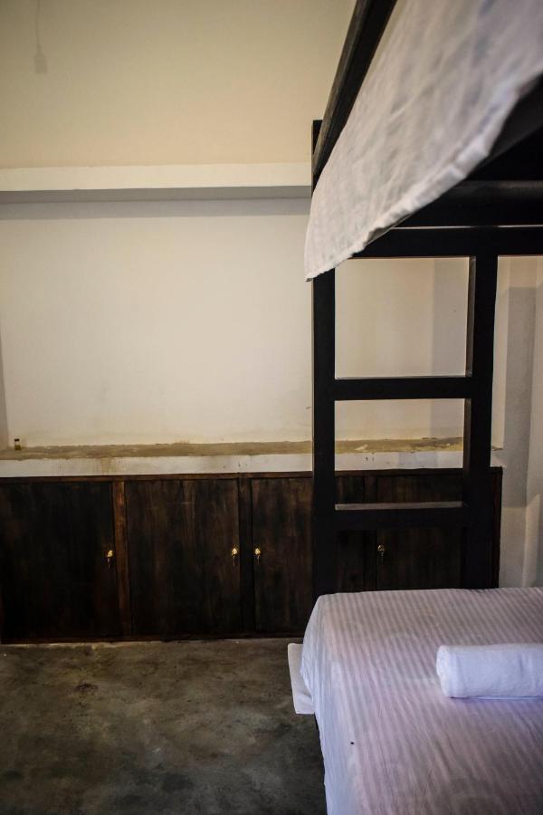 Bunk 15 Hiriketiya Hostel ดิคเวลลา ภายนอก รูปภาพ